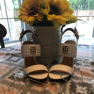 New! Ladies Tommy Hilfiger White Woven Sandal 7.5
